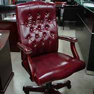 905 Faustino's Traditional Vinyl Chair (Oxblood)